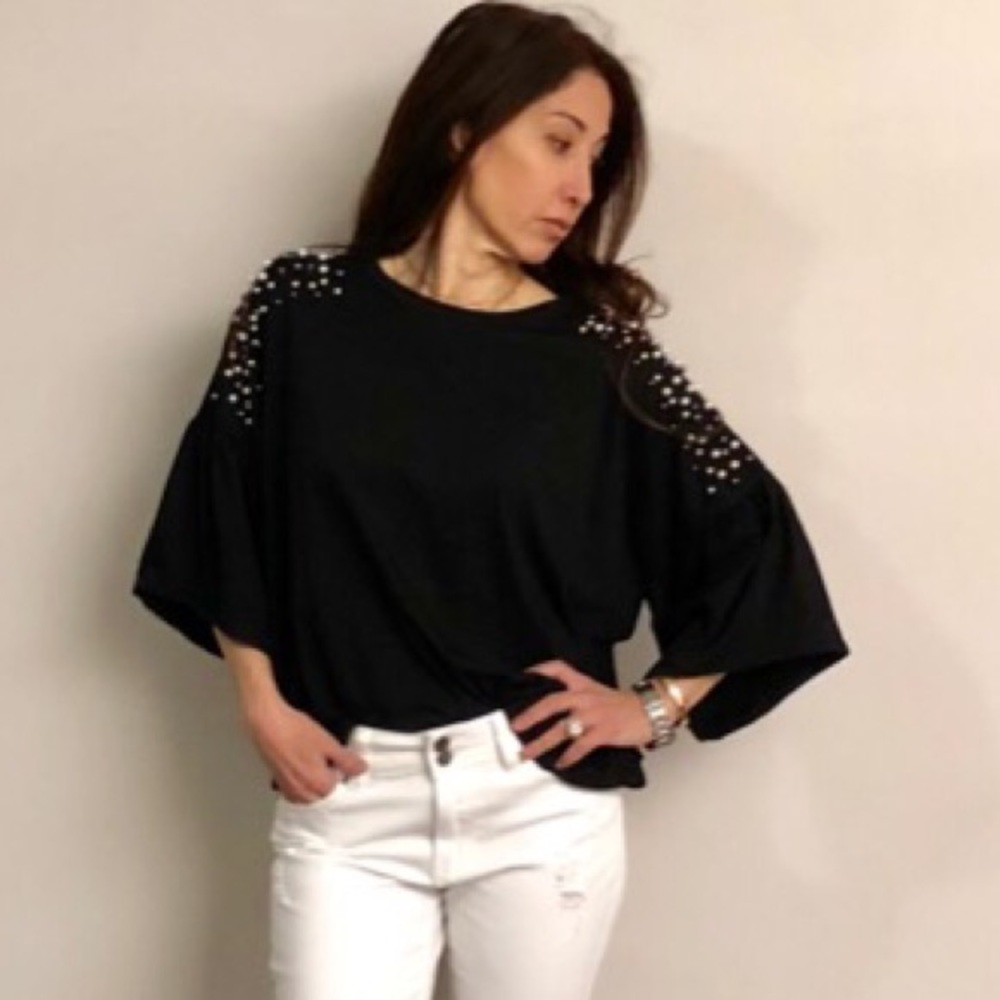 ✨LAST ONE ✨Pearl trim black loose fit top - Picture 6 of 8